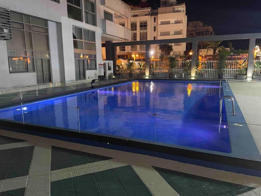 Apartamento Royale Duplexe Pleine Centre Tanger Exterior foto