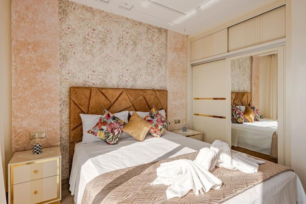 Apartamento Royale Duplexe Pleine Centre Tanger Exterior foto