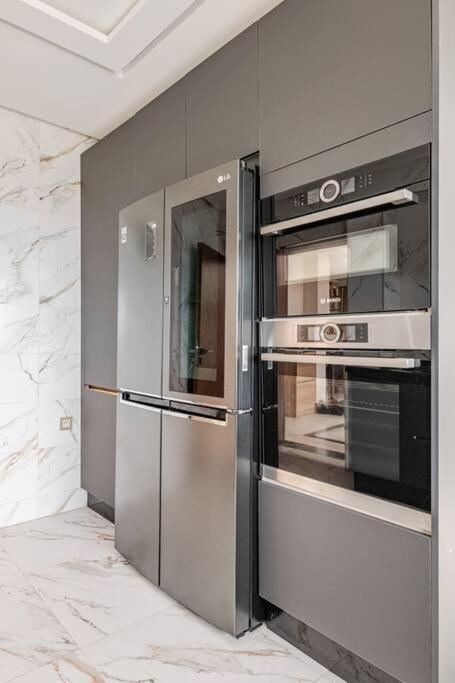 Apartamento Royale Duplexe Pleine Centre Tanger Exterior foto