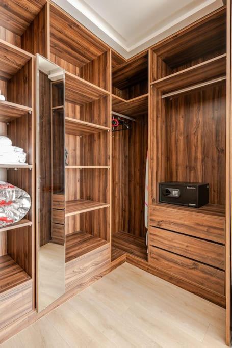 Apartamento Royale Duplexe Pleine Centre Tanger Exterior foto