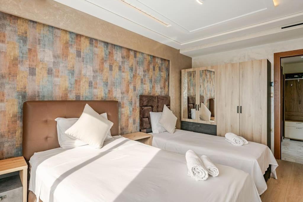Apartamento Royale Duplexe Pleine Centre Tanger Exterior foto