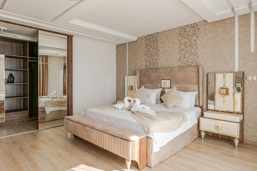 Apartamento Royale Duplexe Pleine Centre Tanger Exterior foto
