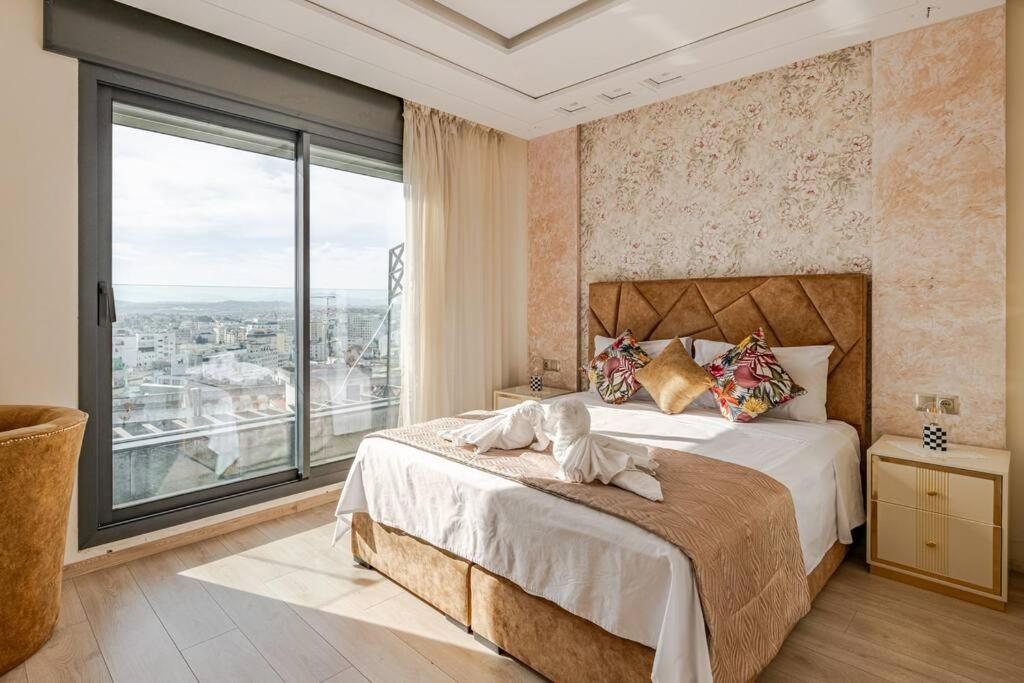 Apartamento Royale Duplexe Pleine Centre Tanger Exterior foto