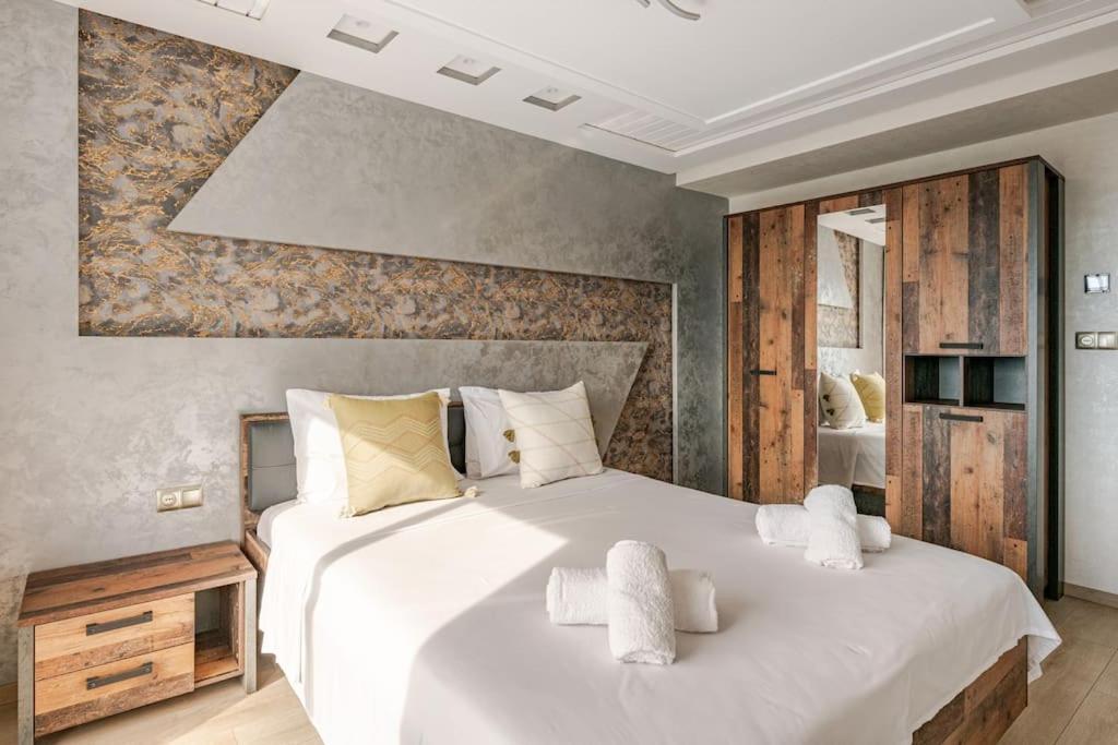 Apartamento Royale Duplexe Pleine Centre Tanger Exterior foto
