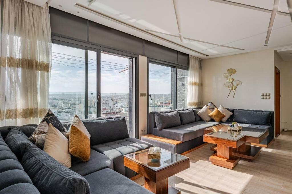 Apartamento Royale Duplexe Pleine Centre Tanger Exterior foto